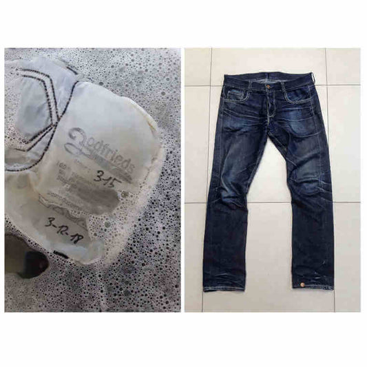 wassen van een 8 maand oude Godfrieds jeans