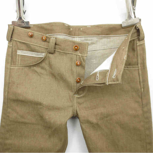 foto van de voorkant  van een jeans in barrel jeans