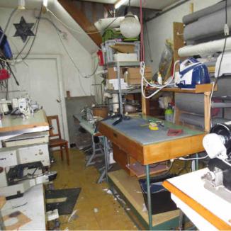 Notre atelier de production de jeans en Belgique.